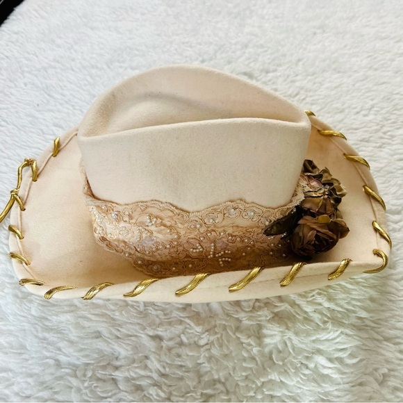 Hooray Henri Wool Cream Off White Floral Ladies Hat